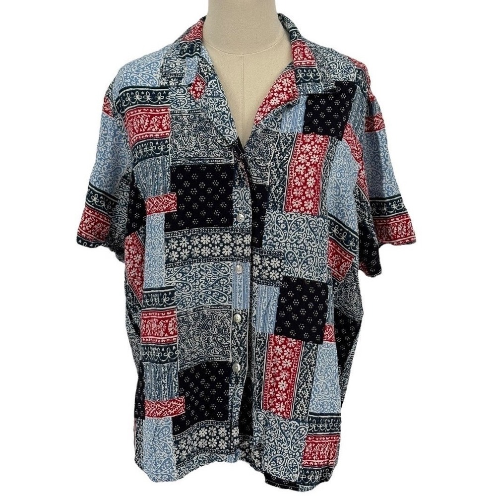 Villager Sport Blue, Red, & White Paisley Pattern‎ Short Sleeve Shirt (Size XL)